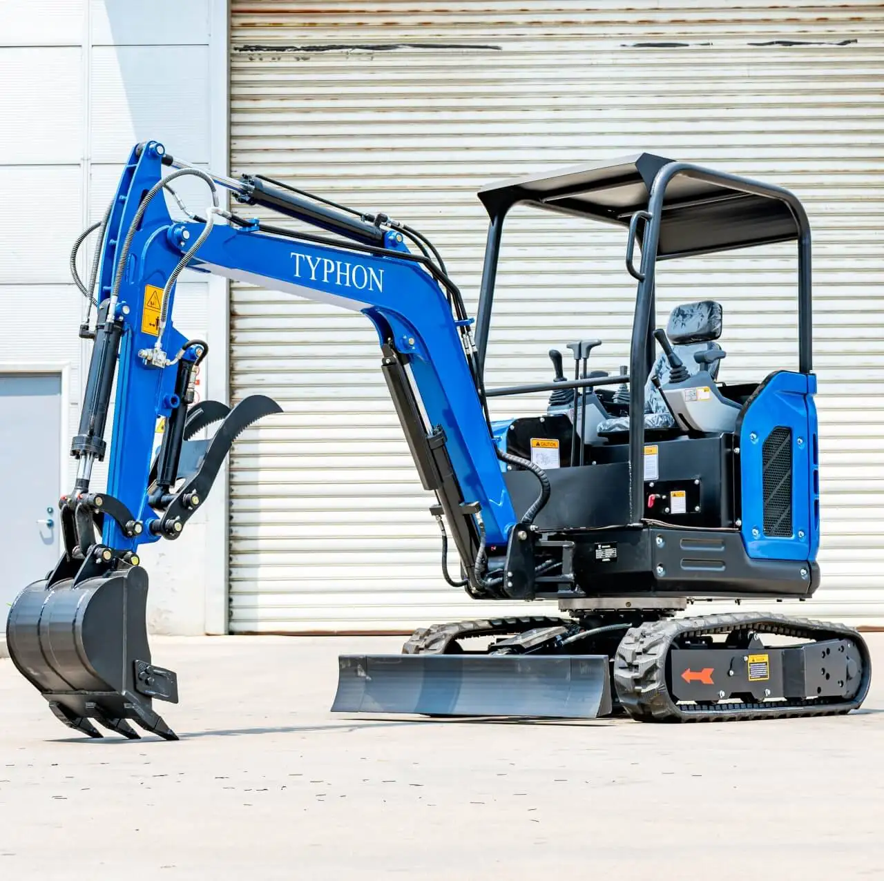 TYPHON TERROR X2 STORM Mini Excavator 2.5 Ton Diesel Kubota V1505 25HP Engine USA